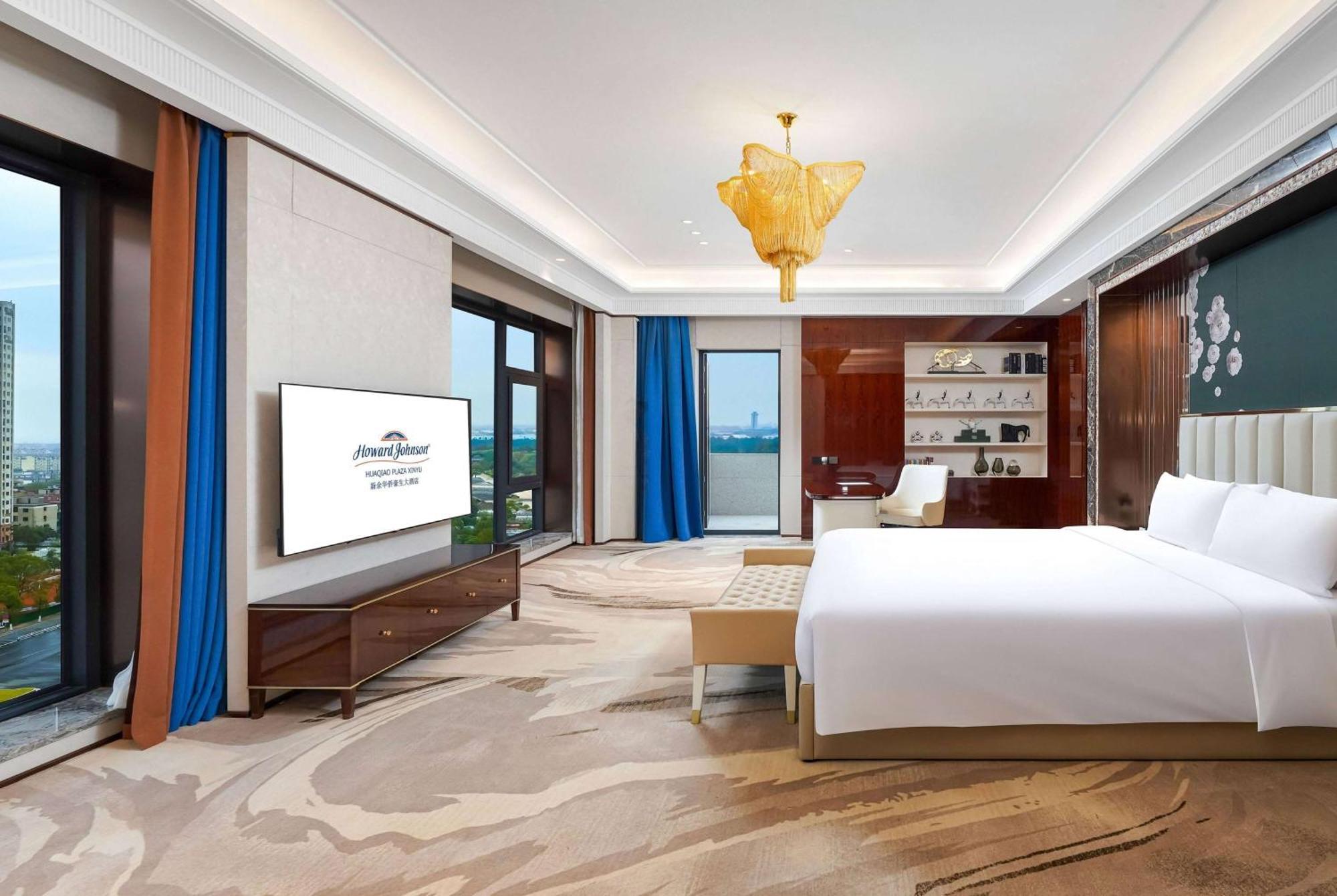 Howard Johnson By Wyndham Huaqiao Plaza Xinyu Hotel Bagian luar foto